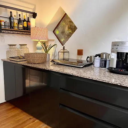 Cafe Solo Apartment